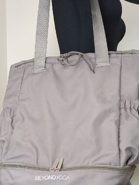 Beyond Yoga Convertible Gym Bag Tote Gray Birch NWOT